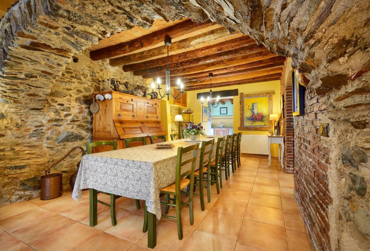 Casa Rural Can Coll Garriguella Exterior foto